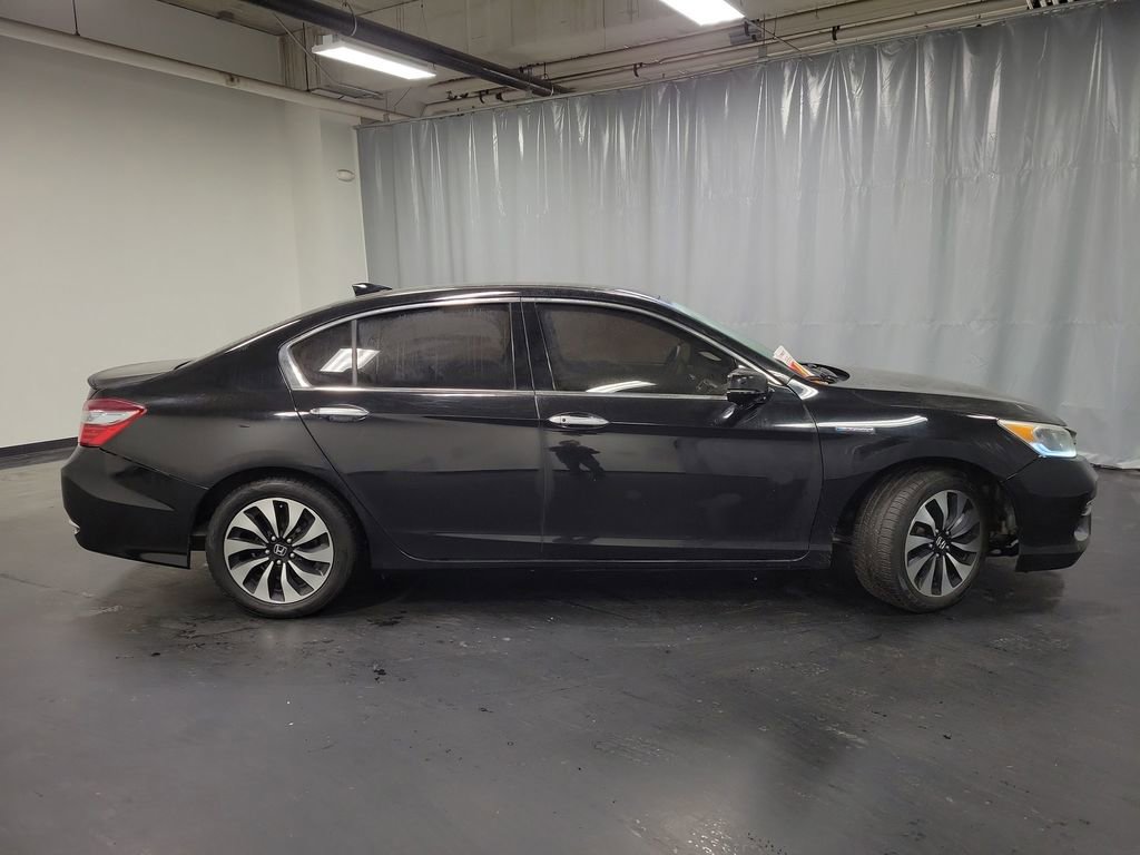 Used 2017 Honda Accord Base image 9