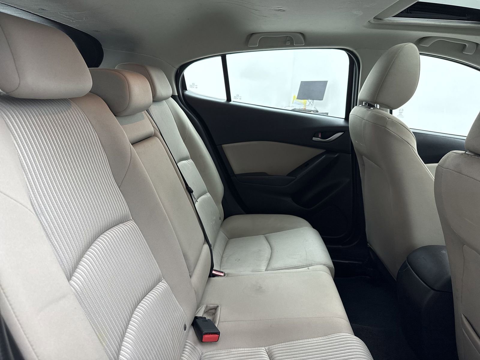 Used 2015 MAZDA MAZDA3 i Touring w/ Technology Package image 34