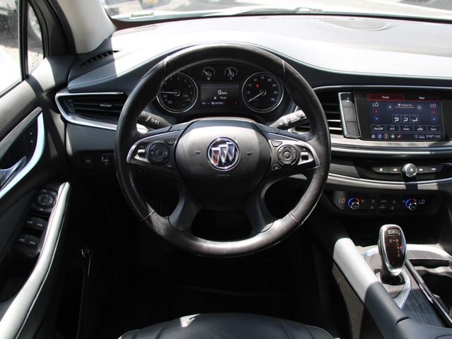 Used 2020 Buick Enclave Essence FWD image 17
