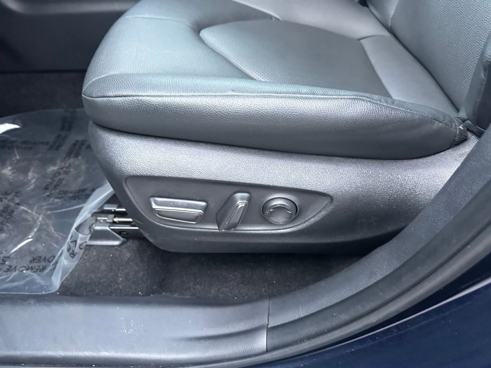 Used 2025 Toyota Grand Highlander XLE image 23