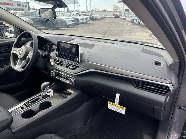New 2026 Nissan Altima 2.5 SV AWD/4WD image 17