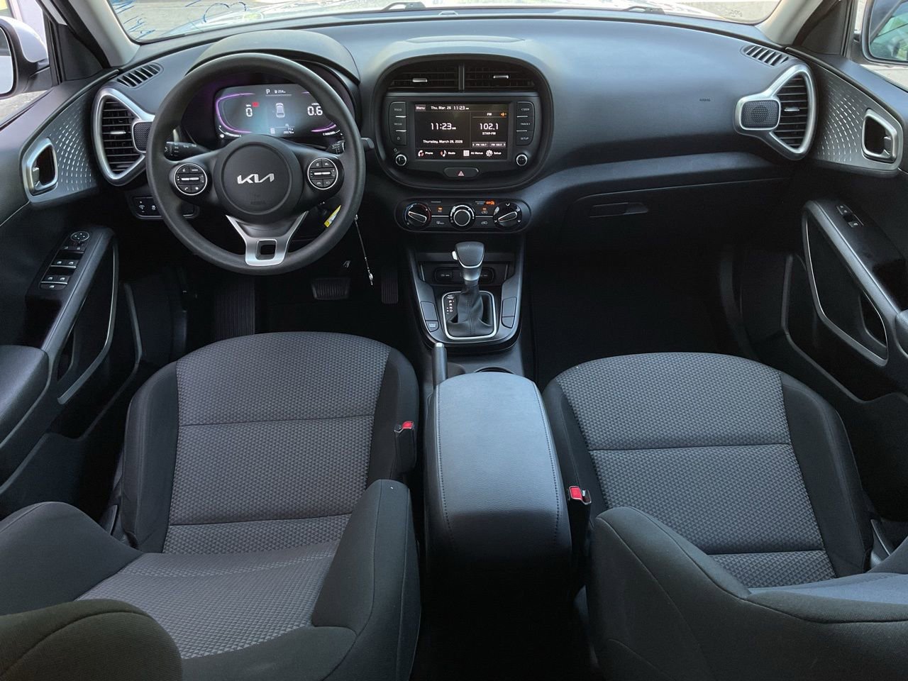 Used 2025 Kia Soul LX w/ LX Technology Package image 20