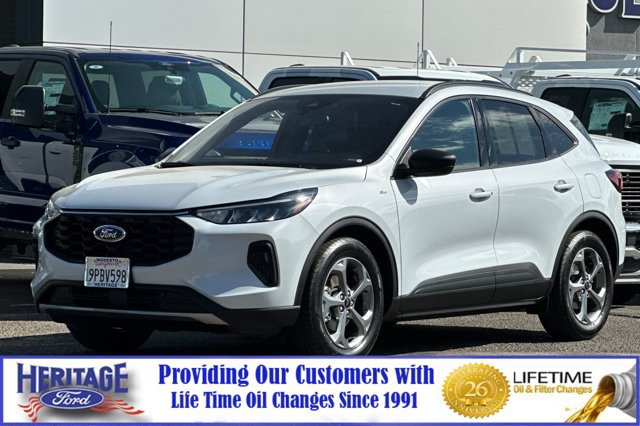 Used 2025 Ford Escape ST-Line FWD image 8