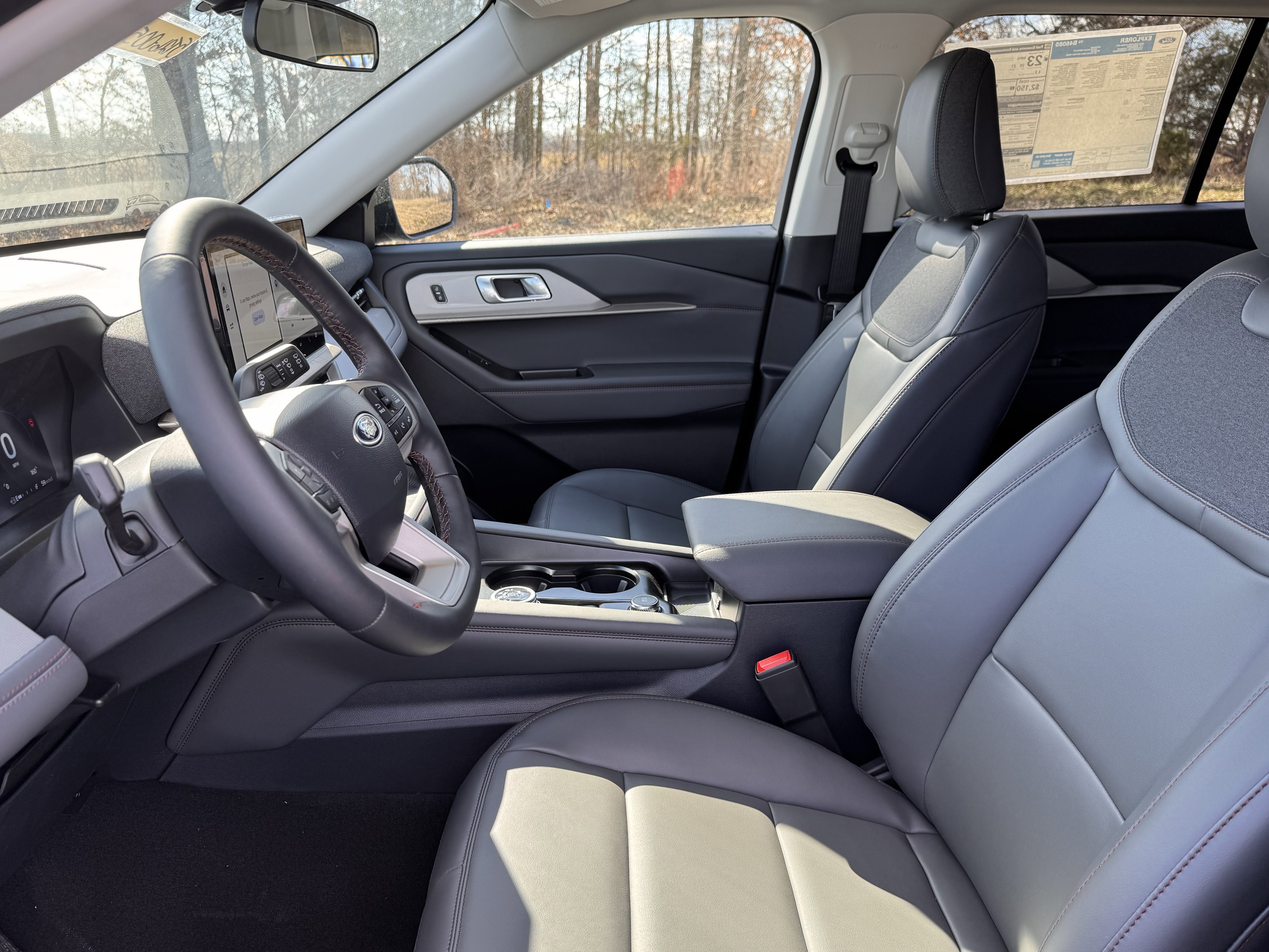New 2026 Ford Explorer Active w/ Active Comfort Package image 9