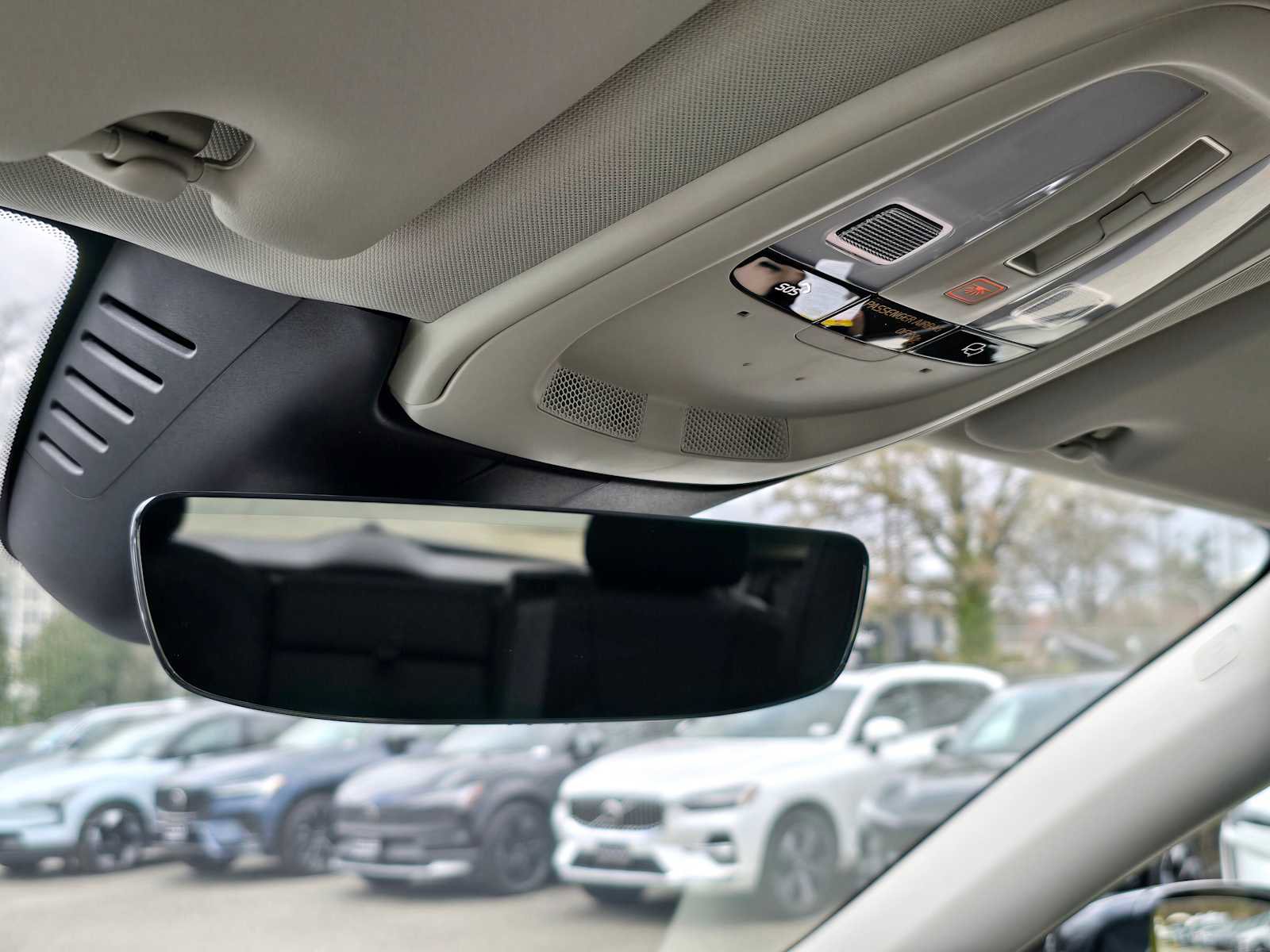 New 2026 Volvo XC60 T8 Plus w/ Protection Package Premier image 27