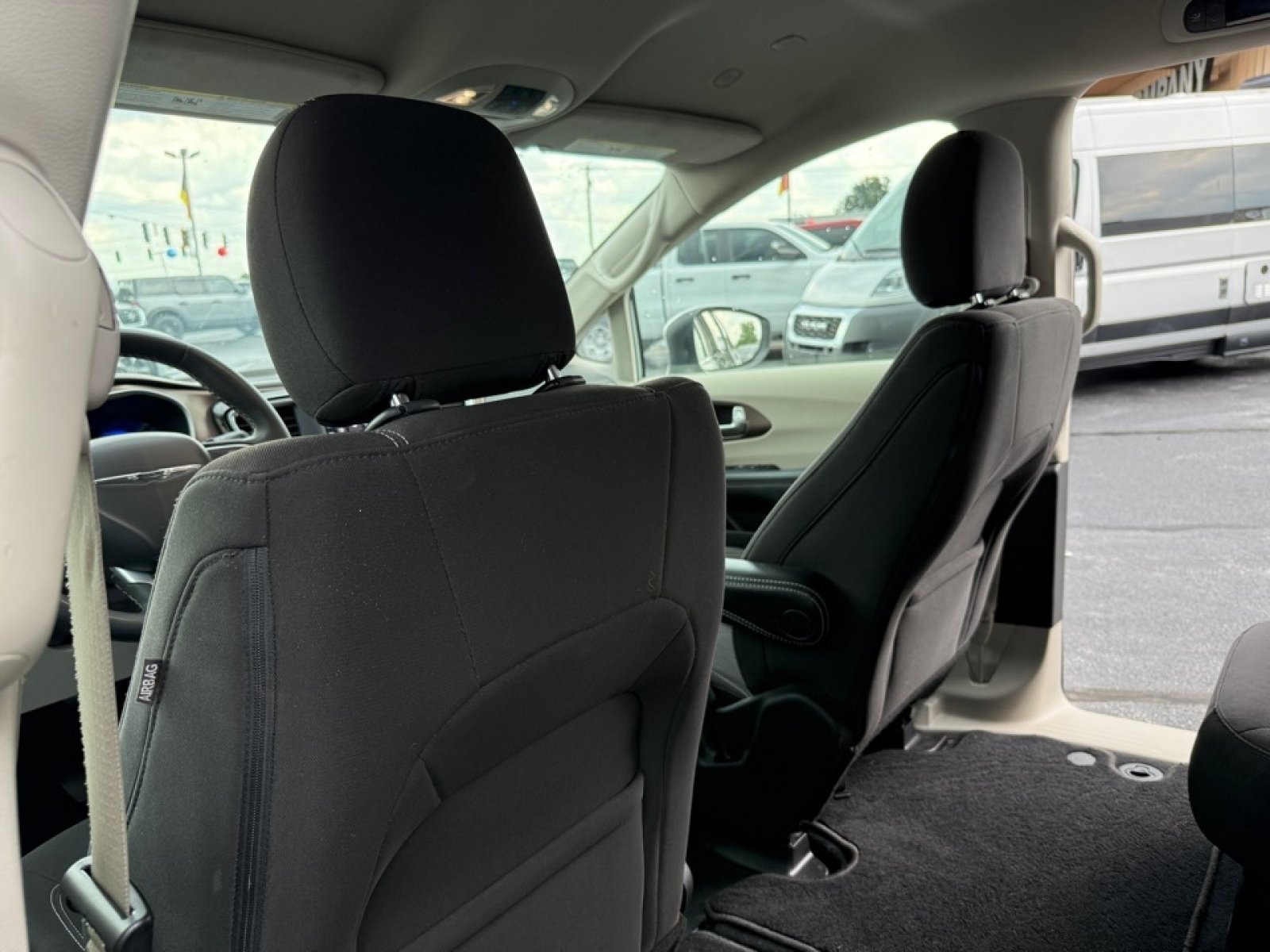 Used 2023 Chrysler Voyager LX FWD image 29