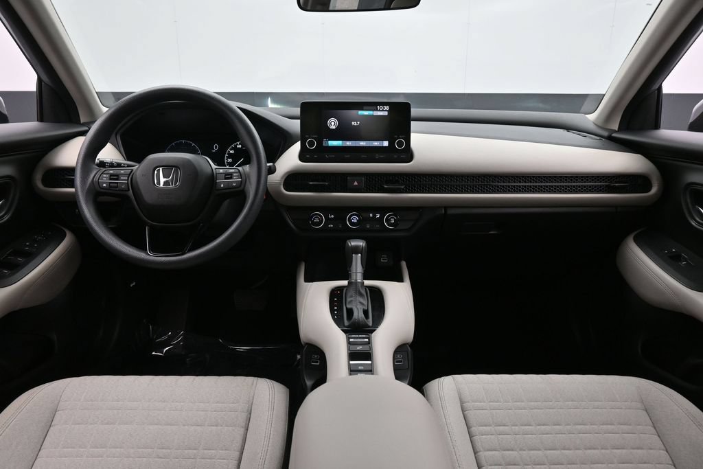 Certified 2023 Honda HR-V LX image 40