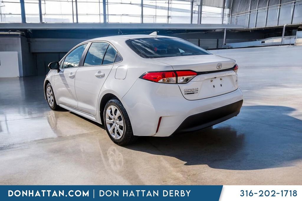 Used 2024 Toyota Corolla LE image 29