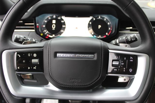 Used 2025 Land Rover Range Rover SE image 17