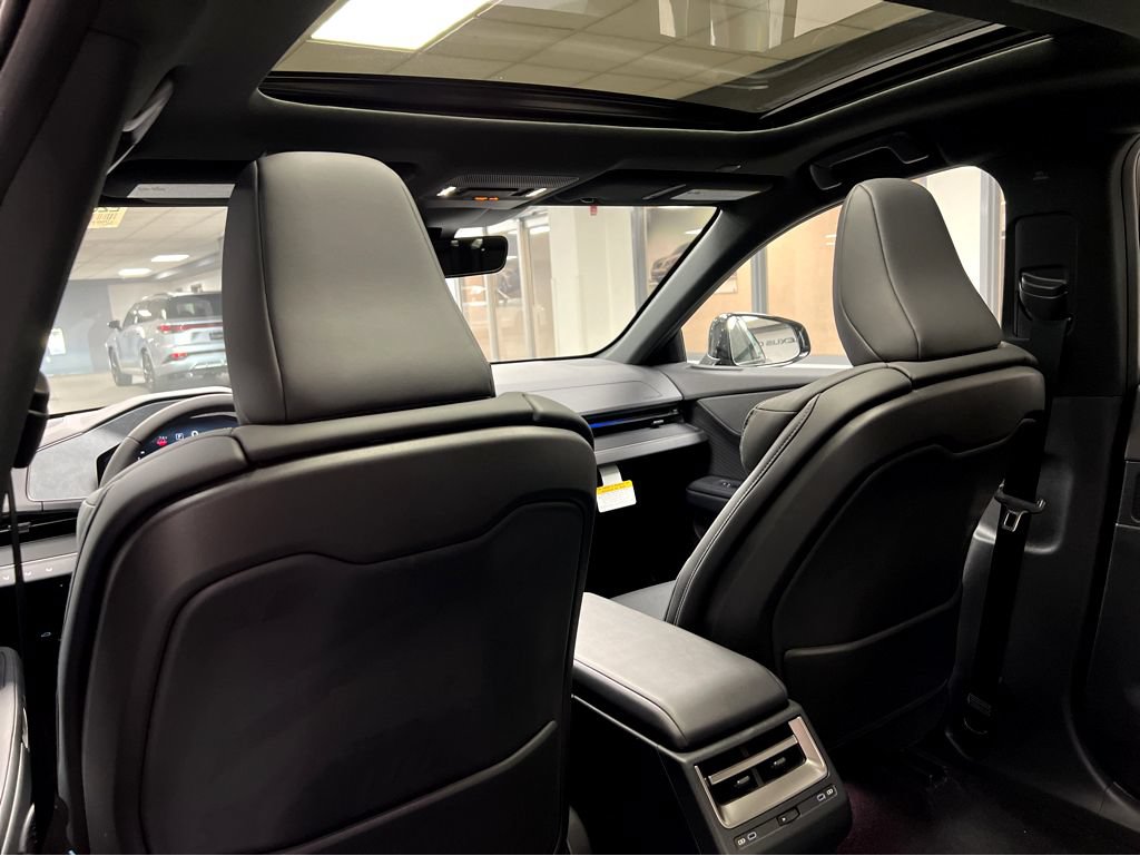 New 2026 Lexus ES 500e AWD/4WD image 19