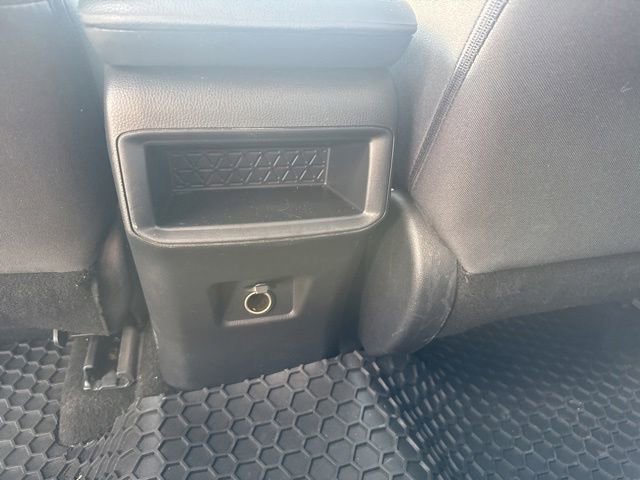 Used 2020 Toyota RAV4 LE AWD/4WD image 27