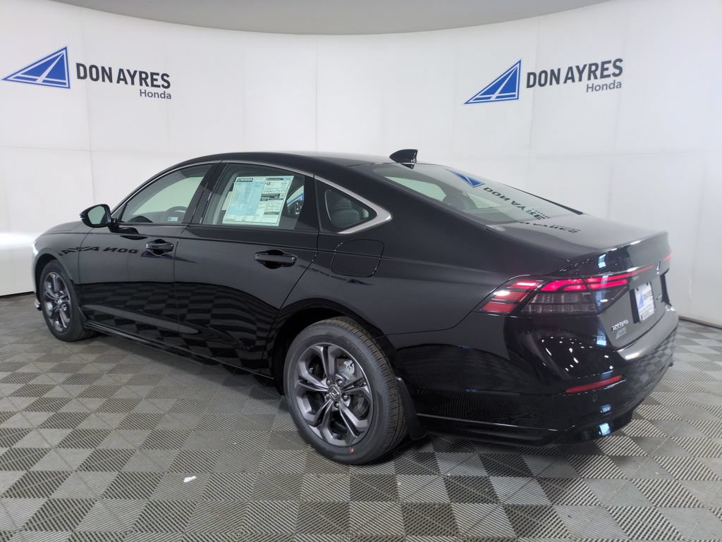New 2026 Honda Accord EX-L image 3
