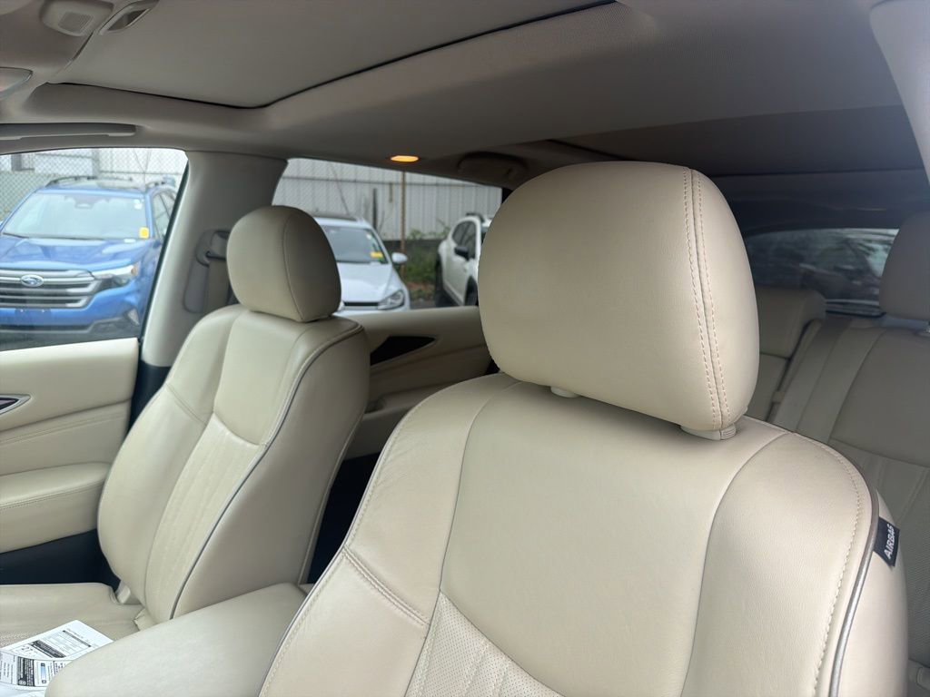 Used 2019 INFINITI QX60 Luxe w/ Sensory Package AWD/4WD image 16