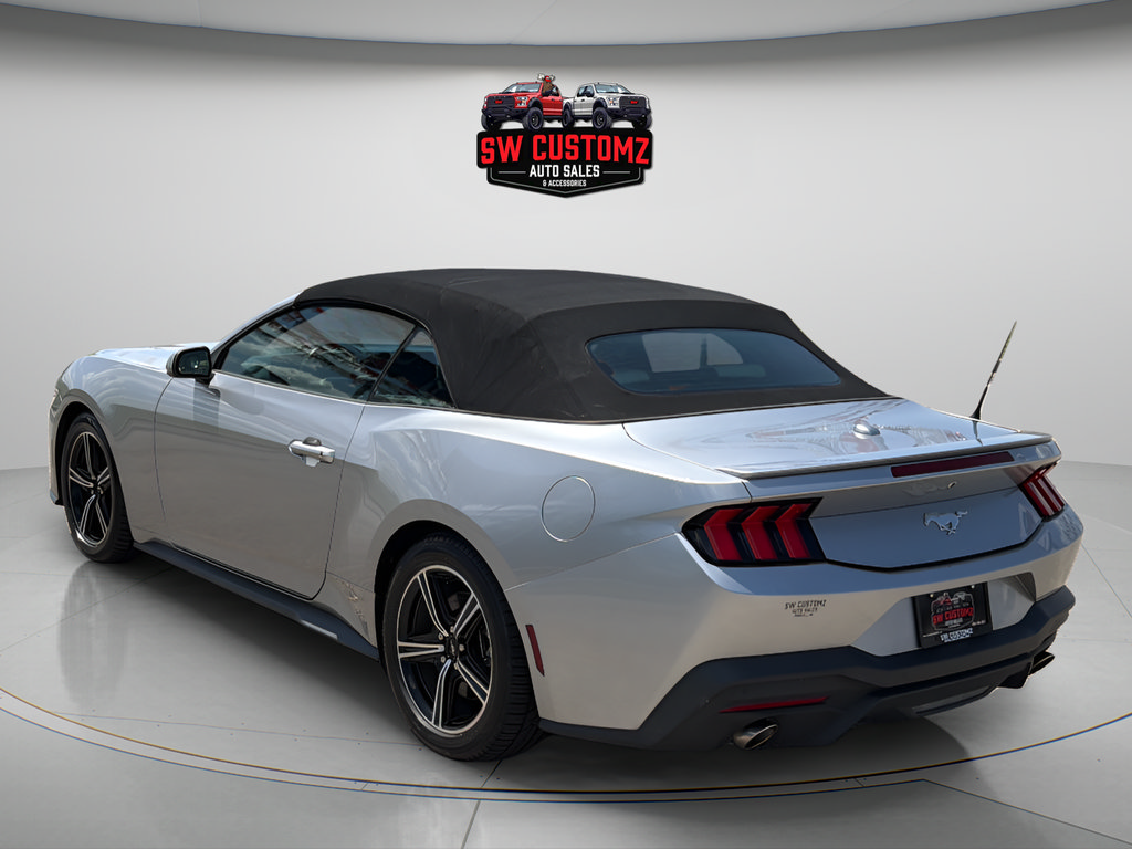 Used 2024 Ford Mustang Premium RWD image 5
