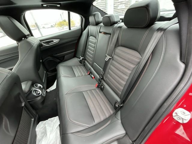 New 2025 Alfa Romeo Giulia AWD w/ Driving Assist Package image 13