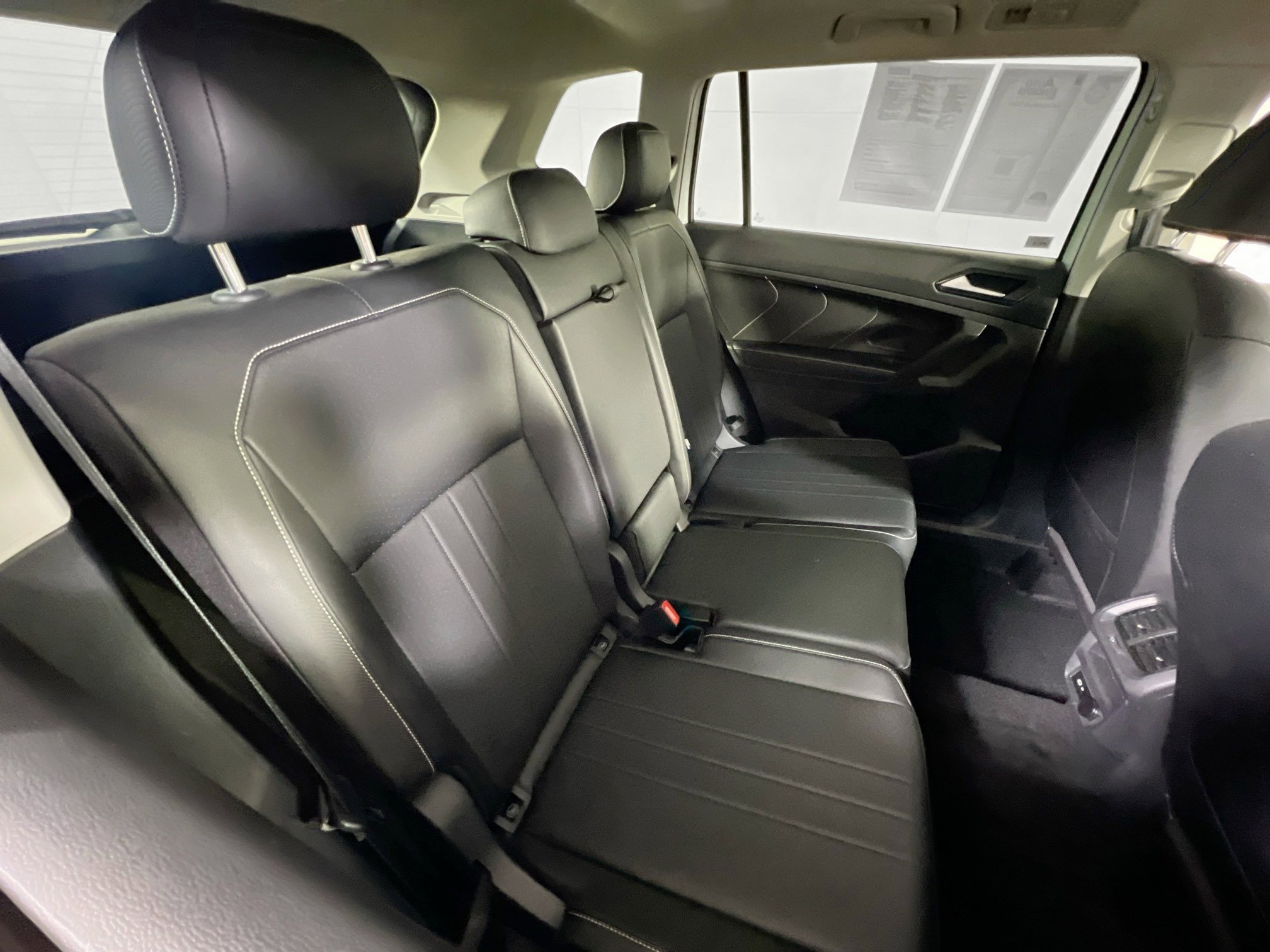 Used 2023 Volkswagen Tiguan SE image 26