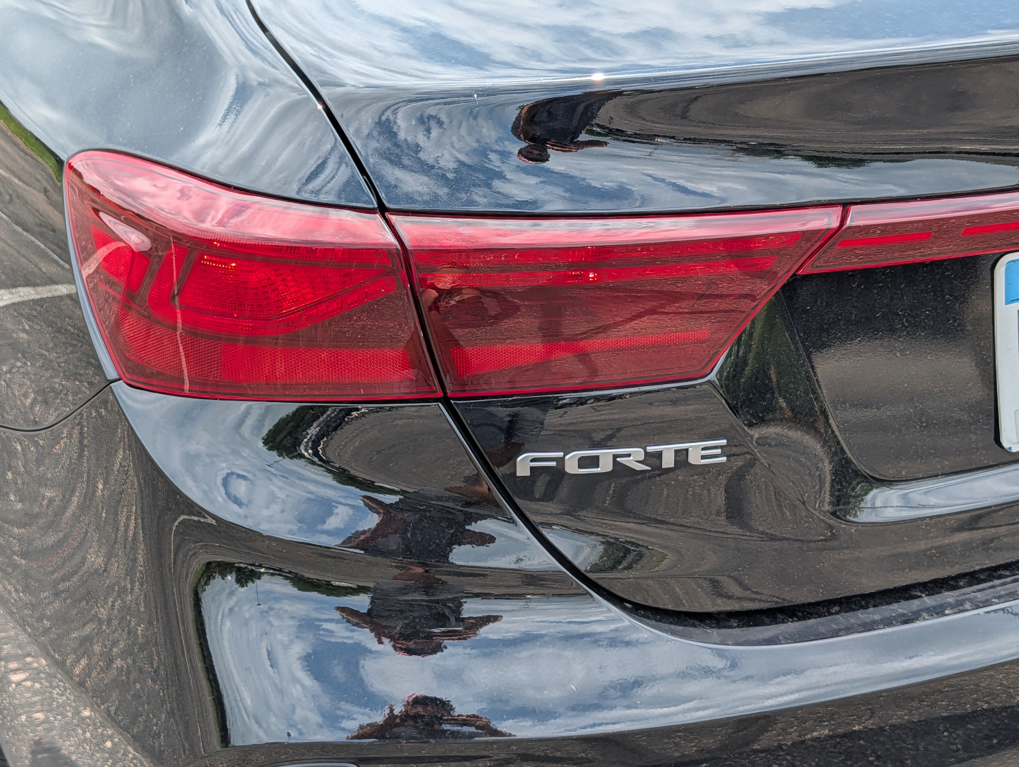 Certified 2024 Kia Forte LXS w/ LXS Technology Package FWD image 17