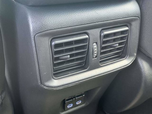 Used 2022 Toyota RAV4 XLE FWD image 19