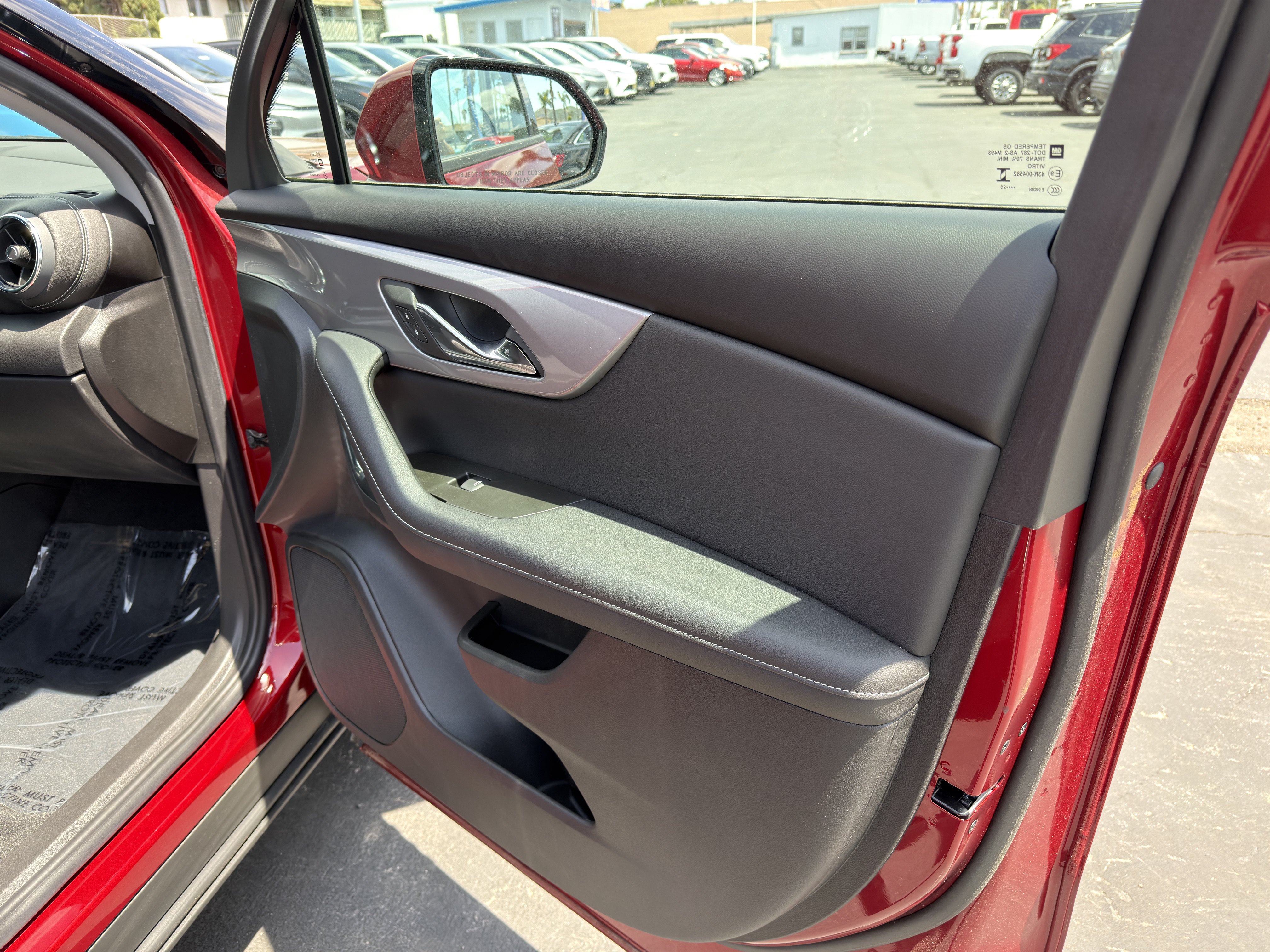 New 2025 Chevrolet Blazer LT w/ Convenience Package FWD image 11