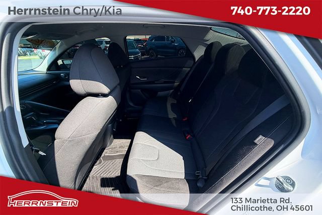 Used 2024 Hyundai Elantra SE FWD image 20