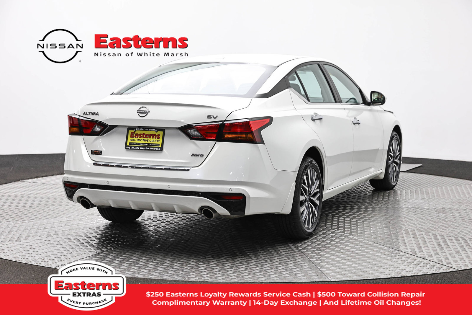 Used 2023 Nissan Altima 2.5 SV w/ SV Premium Package AWD/4WD image 5
