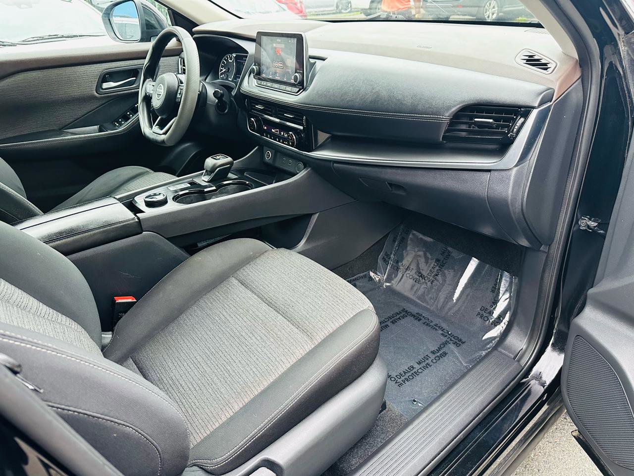 Used 2021 Nissan Rogue SV image 33