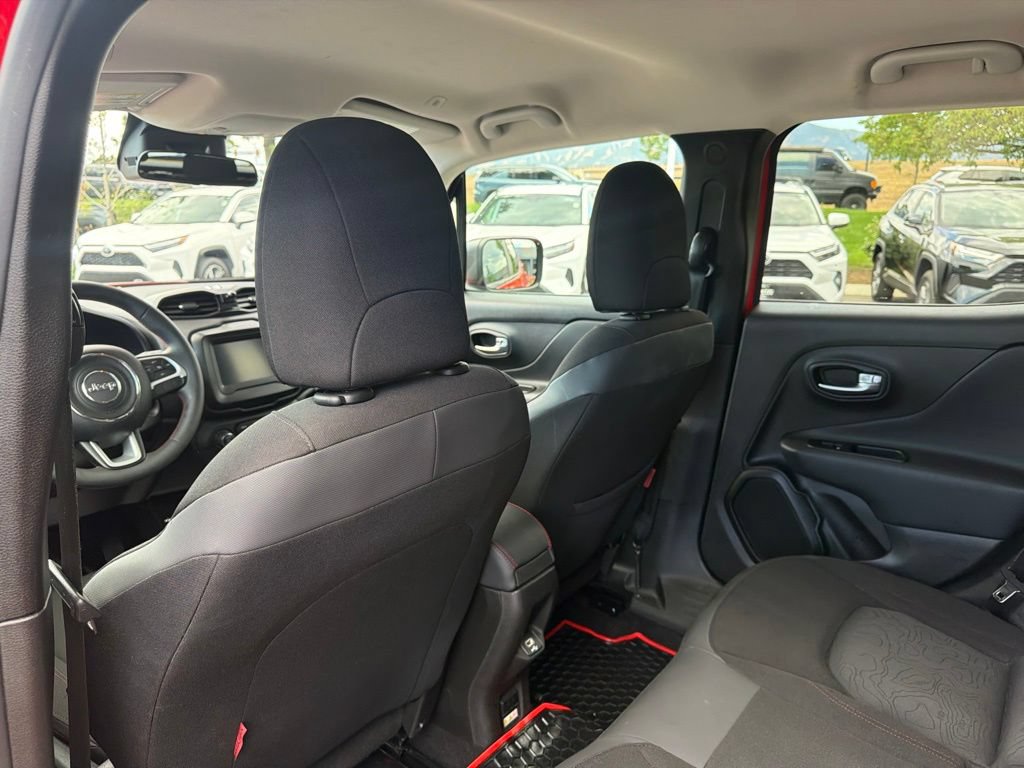 Used 2020 Jeep Renegade Trailhawk AWD/4WD image 19