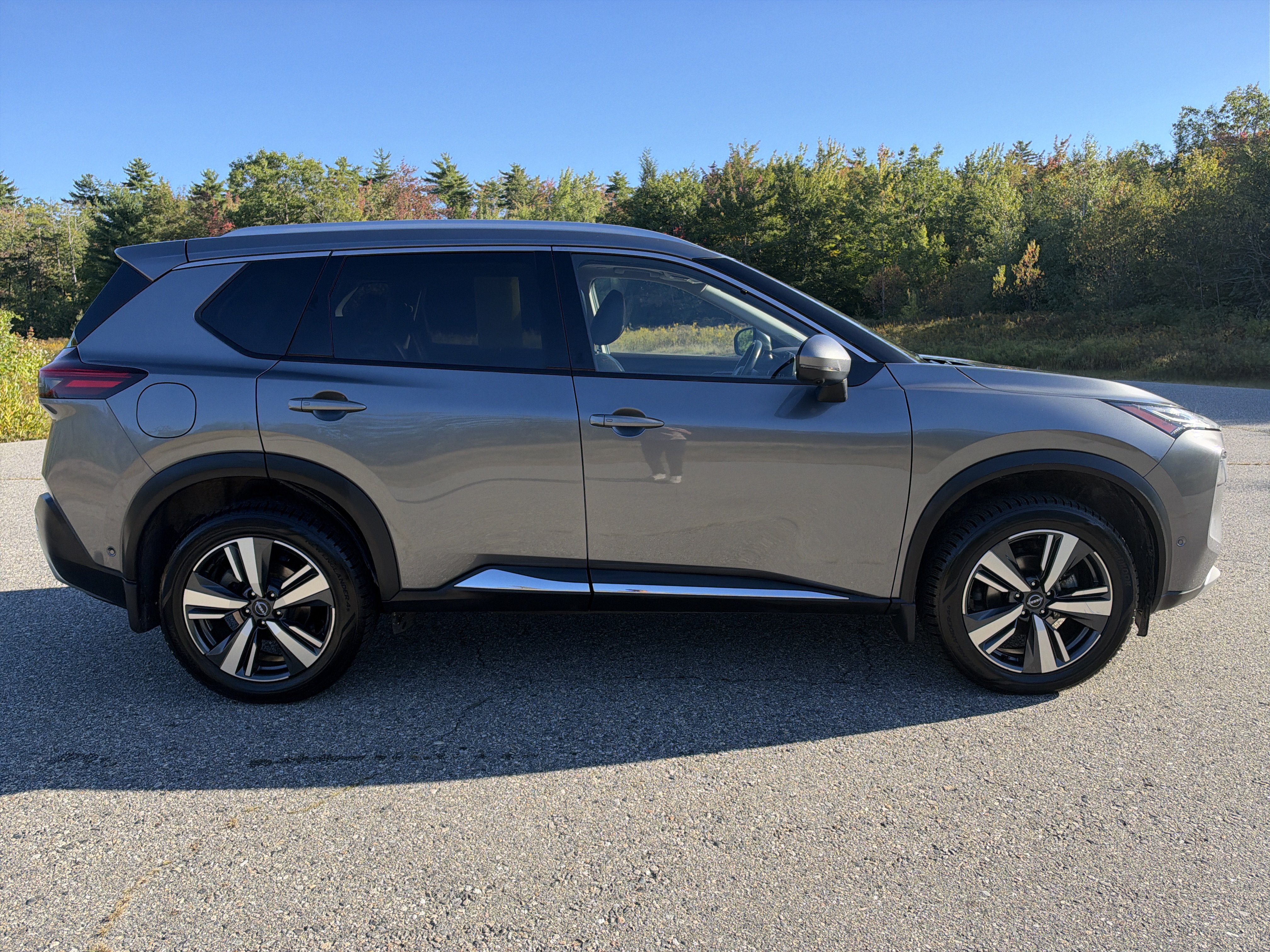 Certified 2023 Nissan Rogue Platinum w/ Platinum Premium Package AWD/4WD image 4