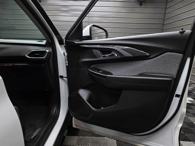 Used 2022 Chevrolet TrailBlazer LT AWD/4WD image 31