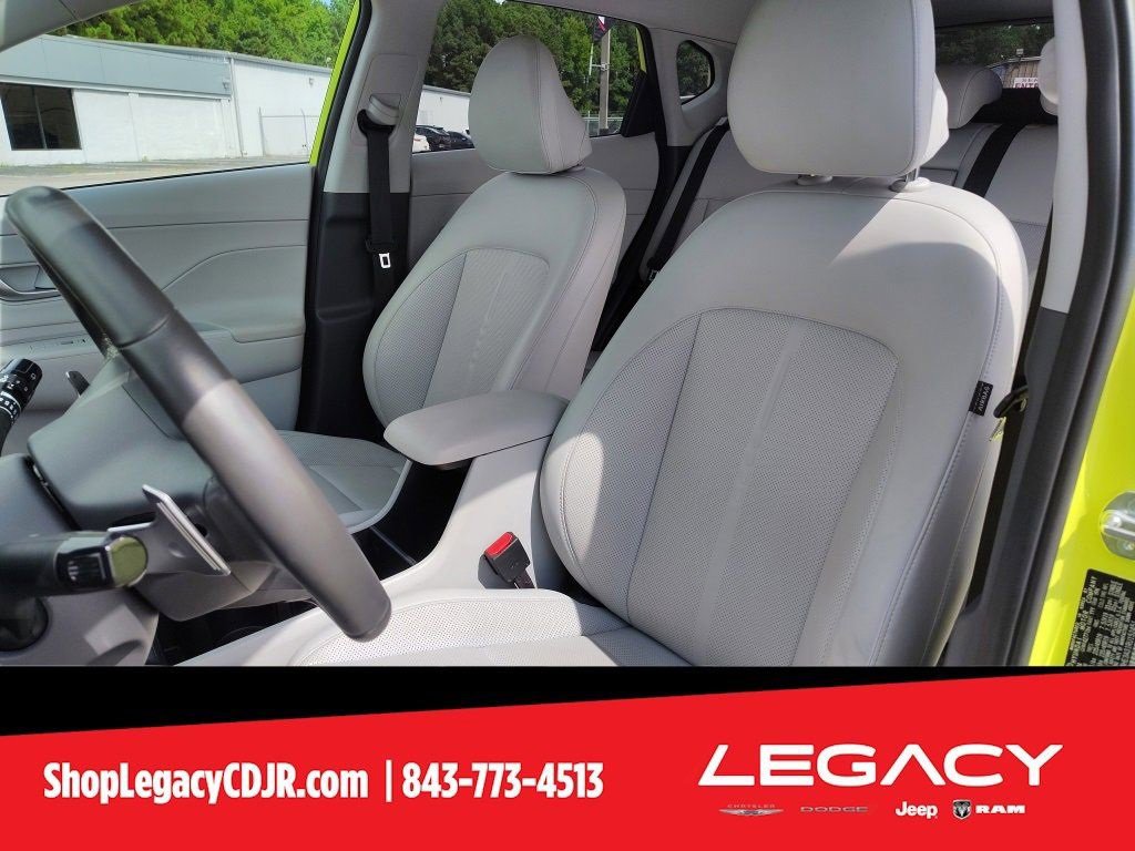 Used 2024 Hyundai Kona Limited image 11