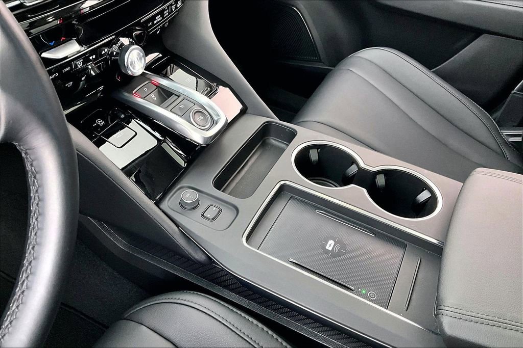 Certified 2025 Acura MDX SH-AWD image 17