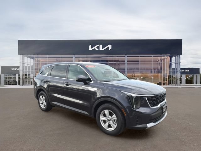New 2026 Kia Sorento LX FWD image 11