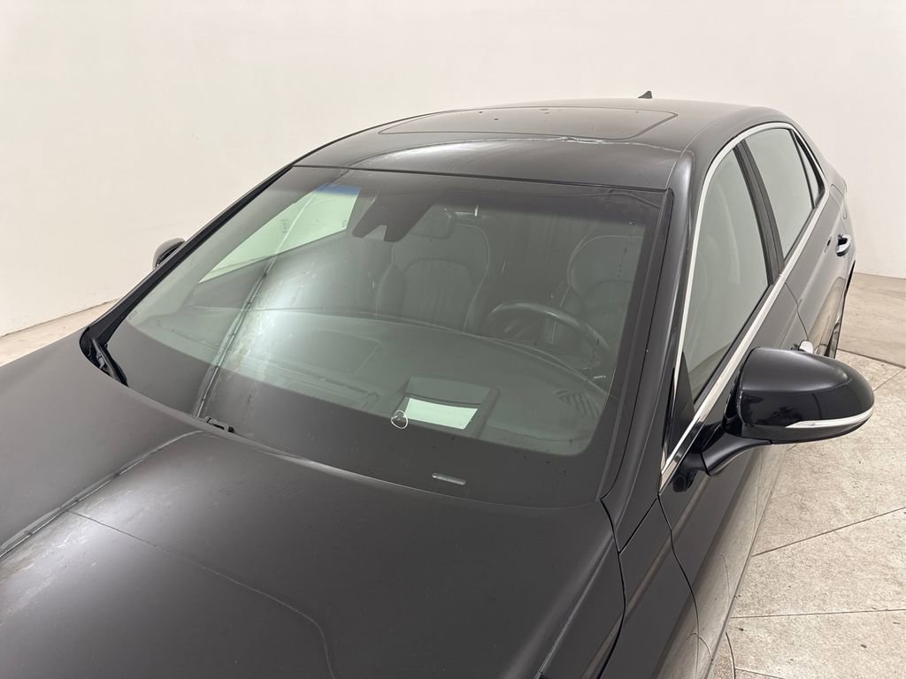 Used 2017 Genesis G90 3.3T Premium image 16