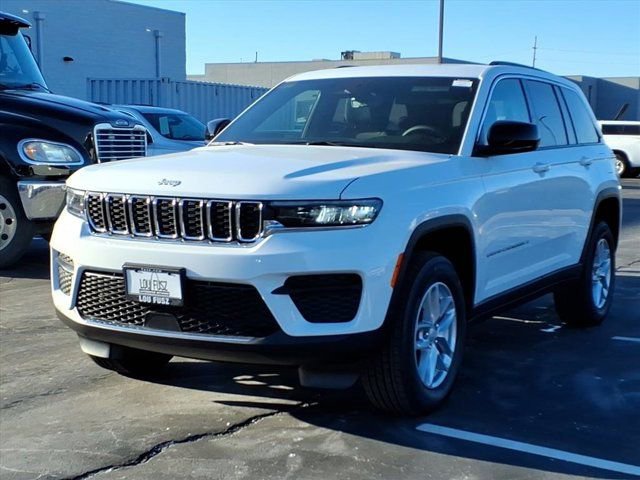 New 2025 Jeep Grand Cherokee Laredo X image 2