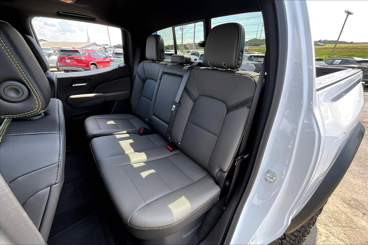 New 2026 Chevrolet Colorado ZR2 w/ Technology Package image 10