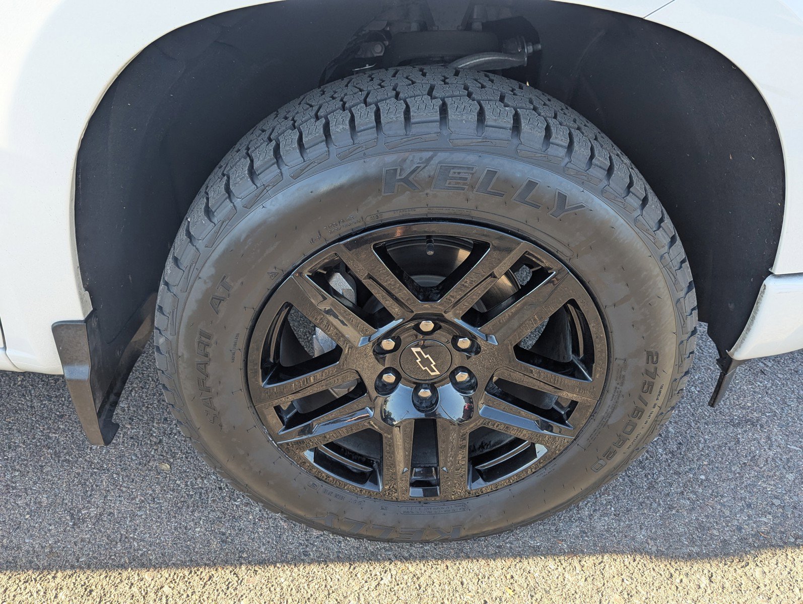 Certified 2024 Chevrolet Silverado 1500 Custom w/ LPO, Dark Essentials Package image 9