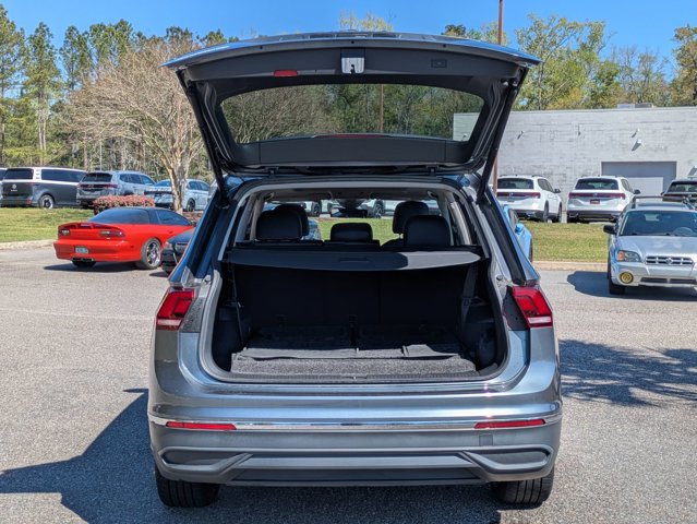 Used 2022 Volkswagen Tiguan SE image 6