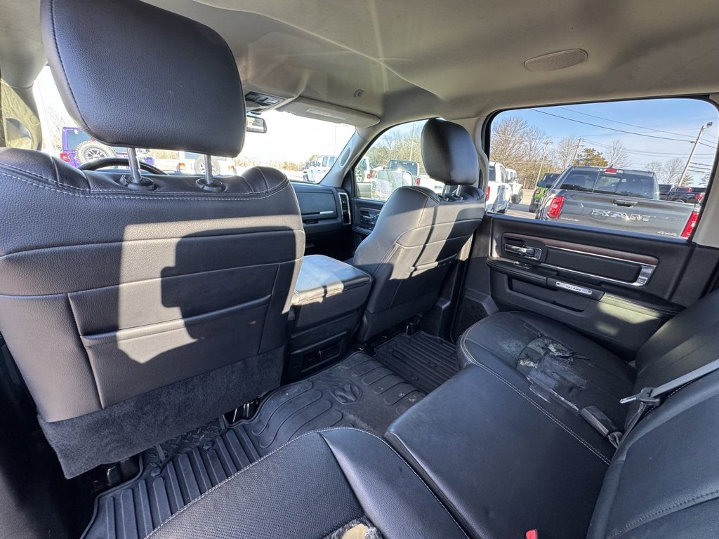 Used 2018 RAM 1500 Laramie image 12