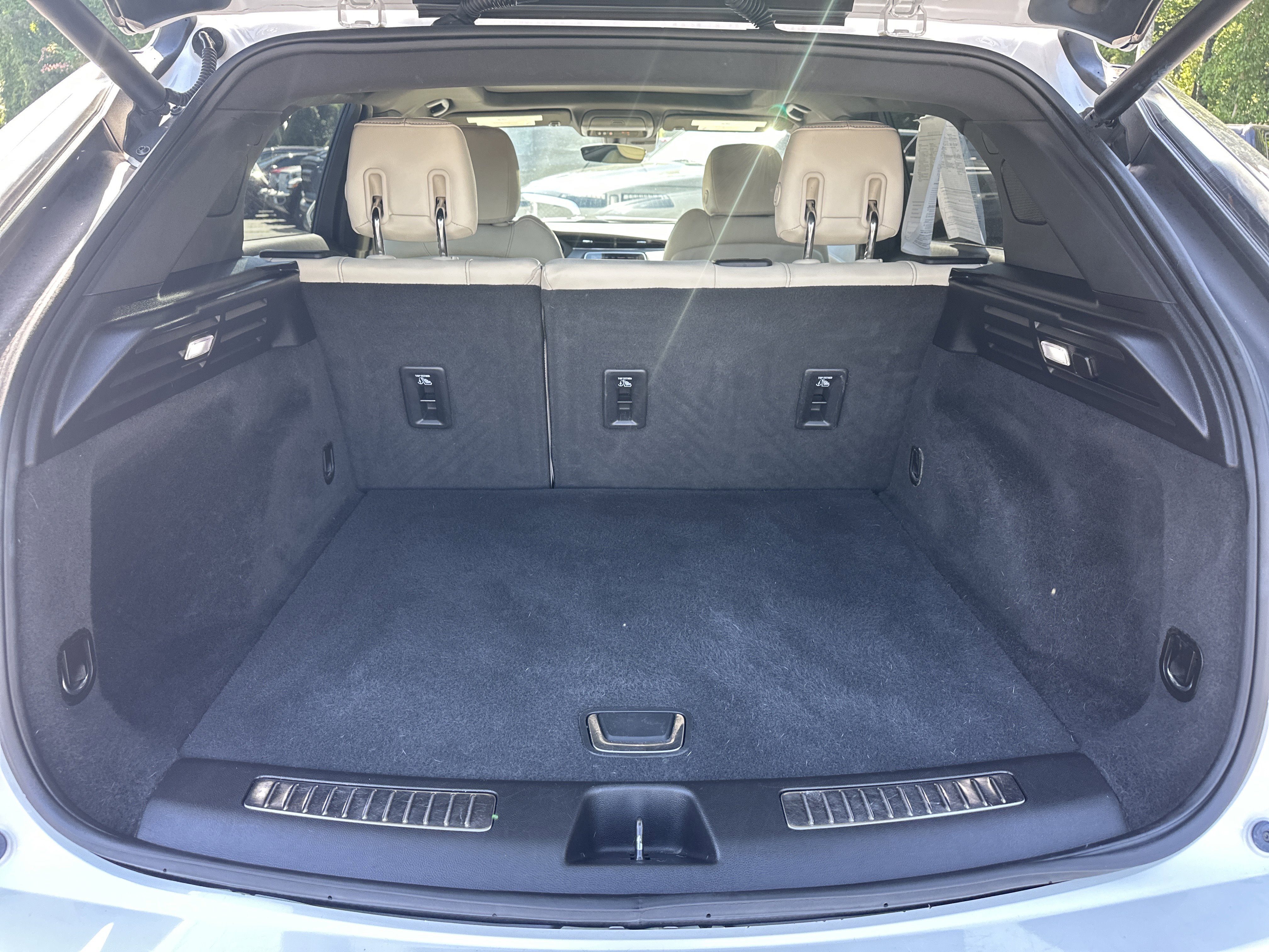 Used 2019 Cadillac XT4 Sport w/ Driver Awareness Package FWD image 17