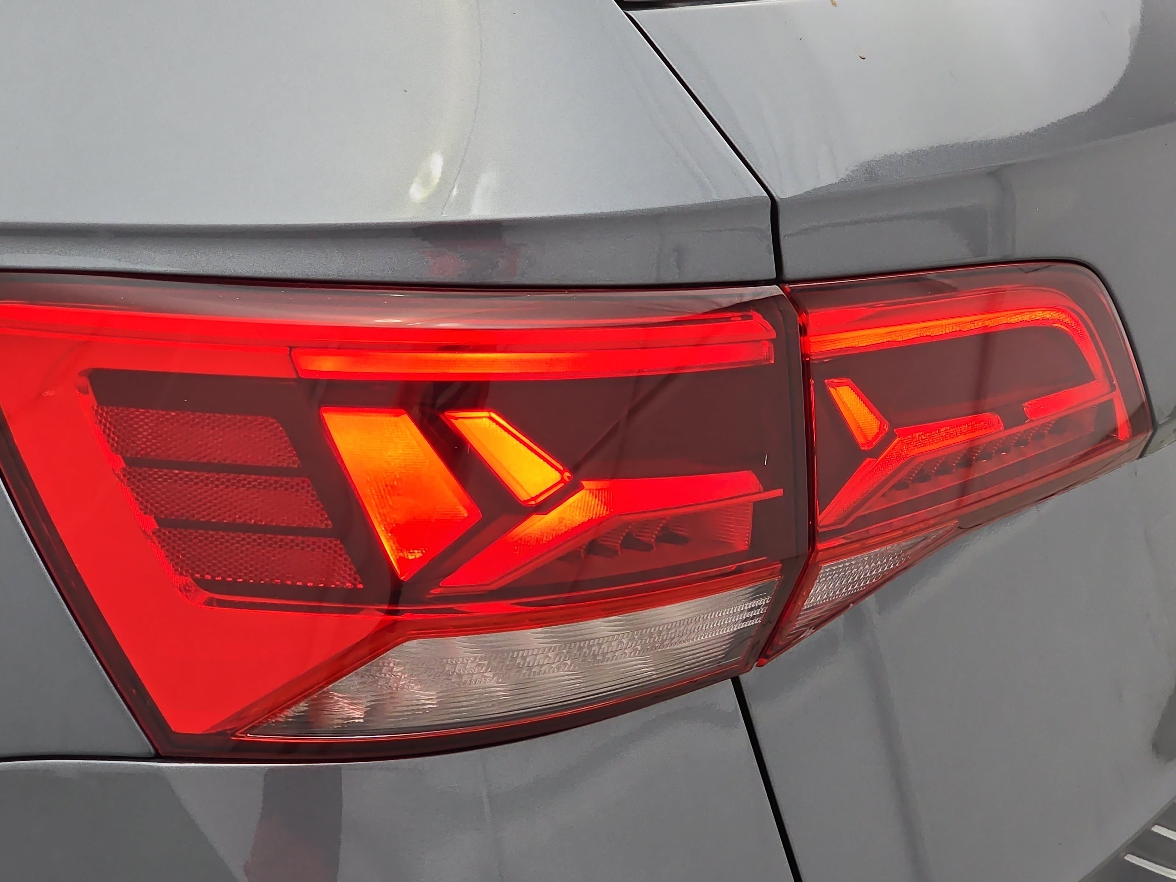 Certified 2023 Volkswagen Taos S FWD image 33