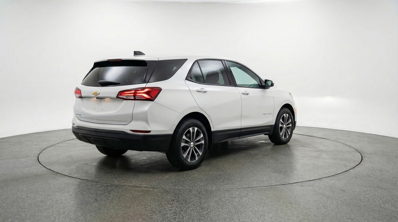 Used 2025 Chevrolet Equinox LT image 9