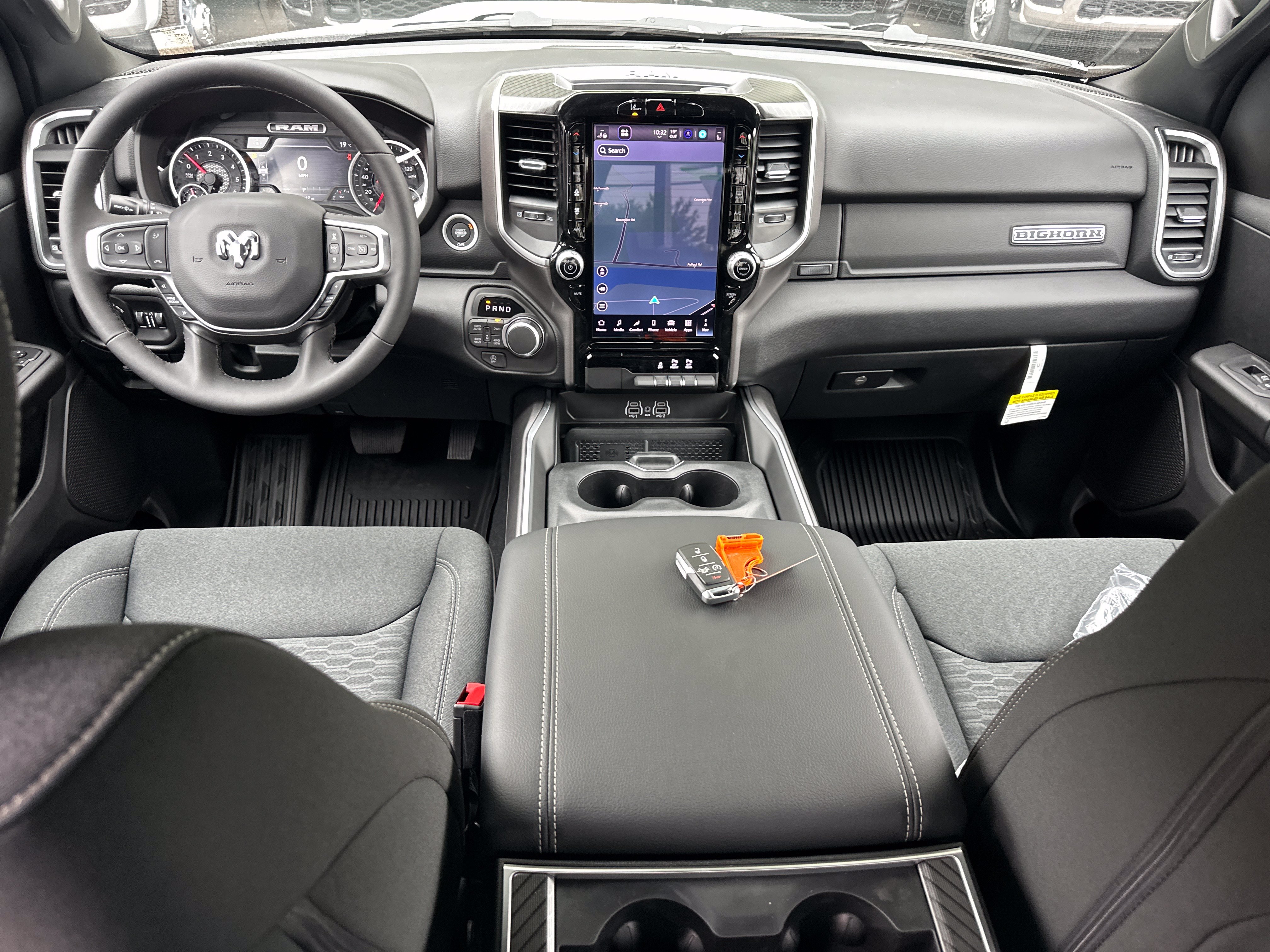 Used 2026 RAM 1500 4x4 Crew Cab image 30