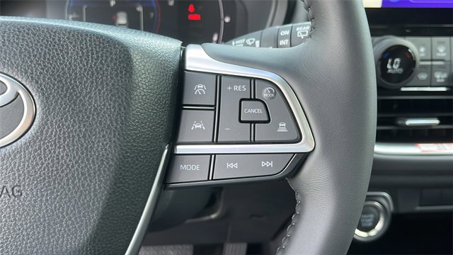 New 2025 Toyota Grand Highlander FWD image 10