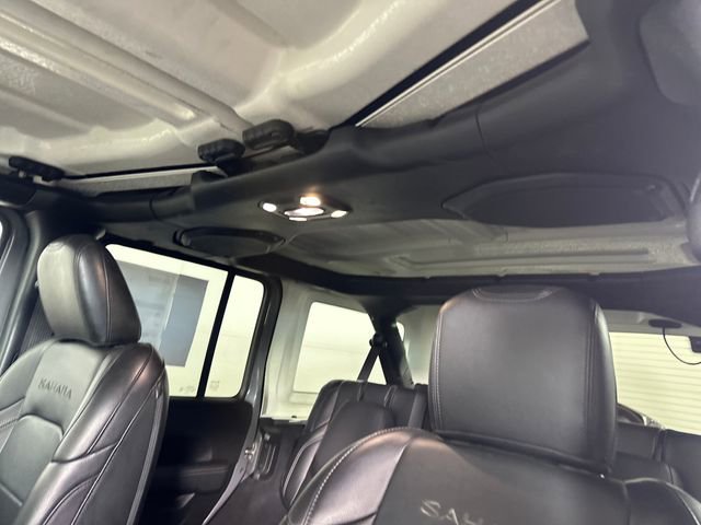 Used 2023 Jeep Wrangler Unlimited Sahara w/ Cold Weather Group image 12