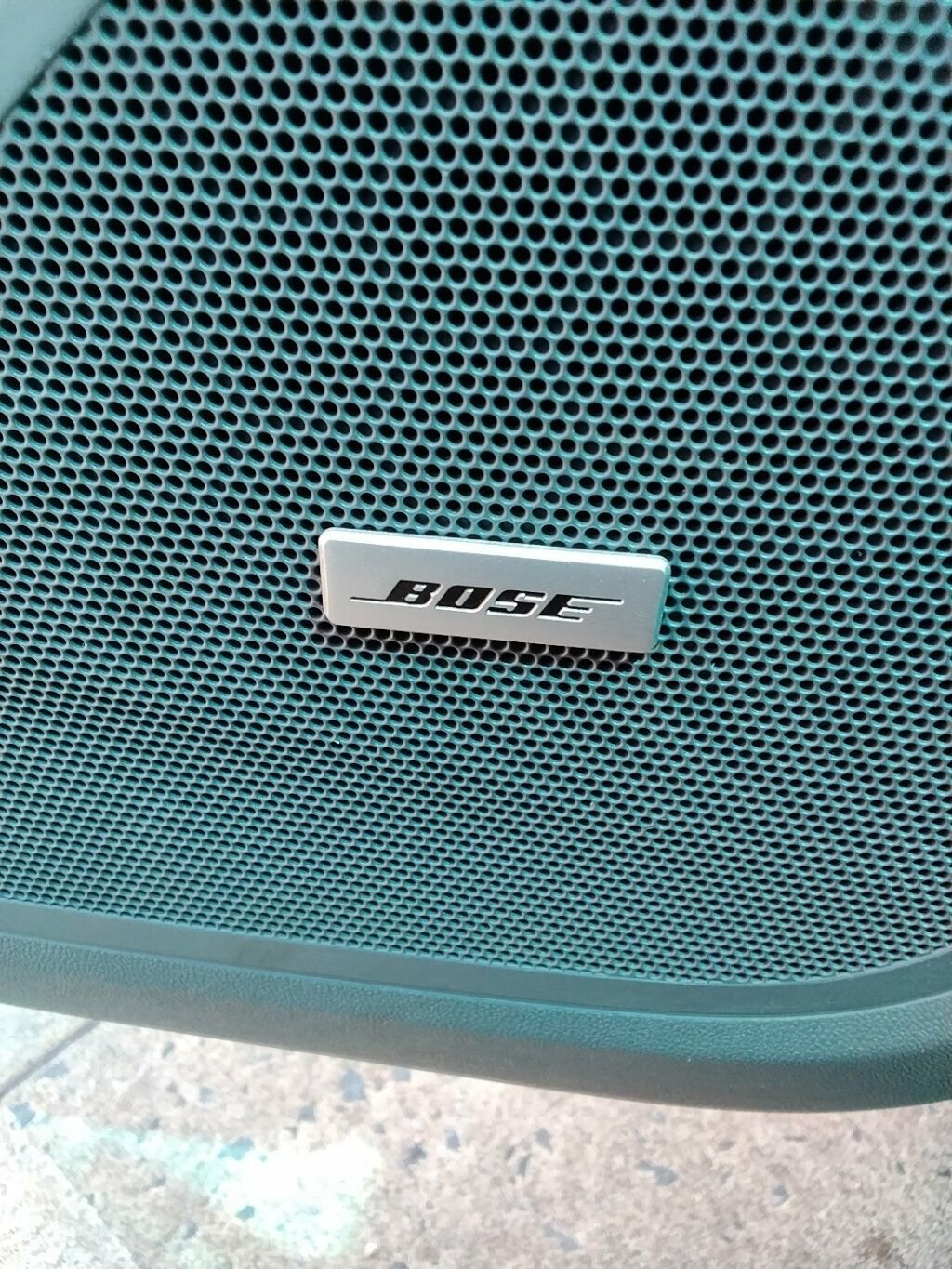 Used 2019 Chevrolet Bolt Premier w/ Infotainment Package image 23