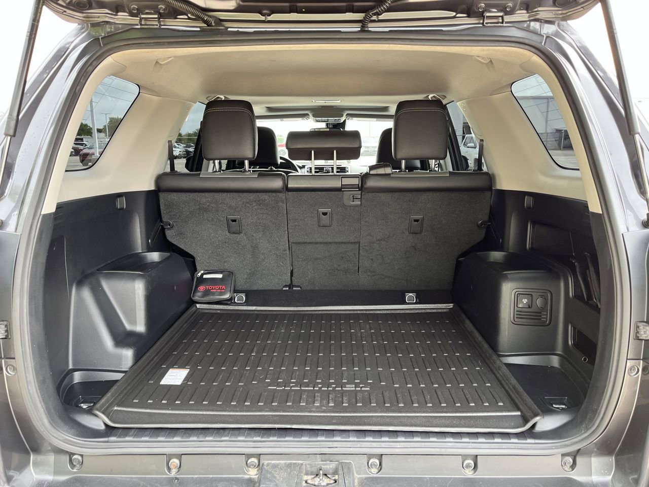 Used 2023 Toyota 4Runner SR5 Premium w/ Moonroof Package image 28