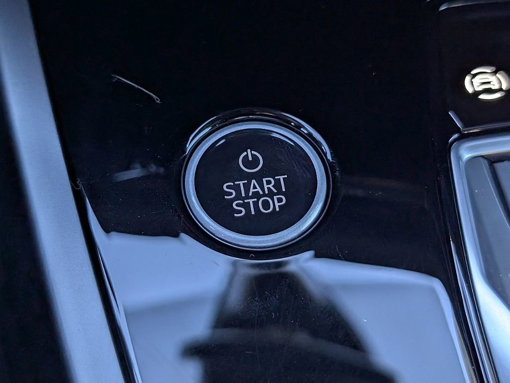 Used 2022 Audi Q4 e-tron Premium Plus image 30