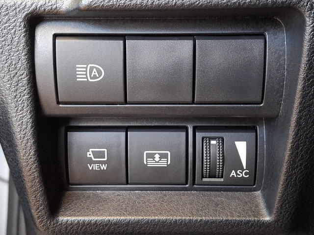 Used 2024 Lexus IS 500 w/ Accessory Package image 25