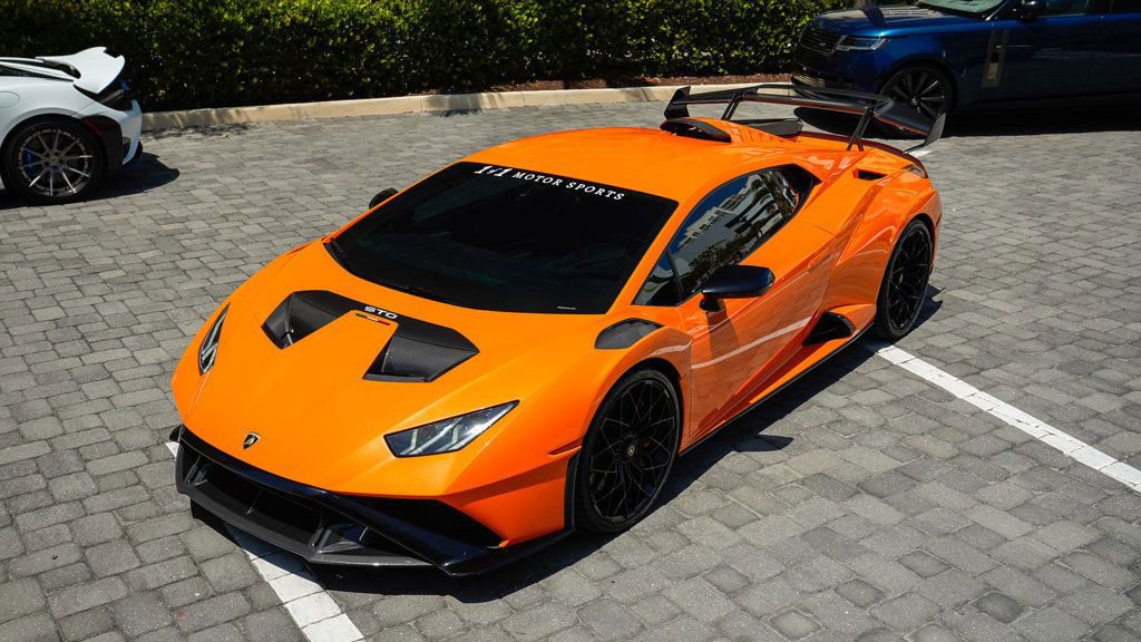 Used 2022 Lamborghini Huracan STO image 8