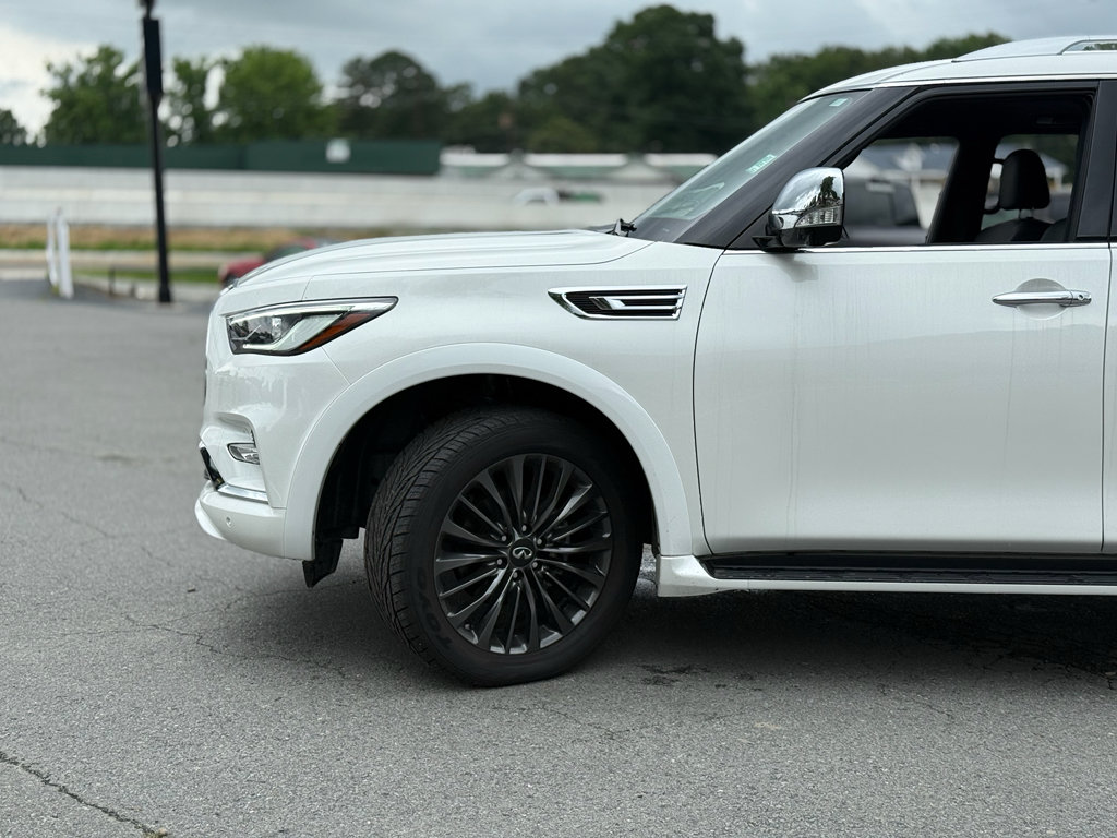 Used 2024 INFINITI QX80 Sensory w/ All-Season Package AWD/4WD image 11